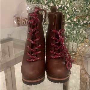 Gianni Bini brown leather boot